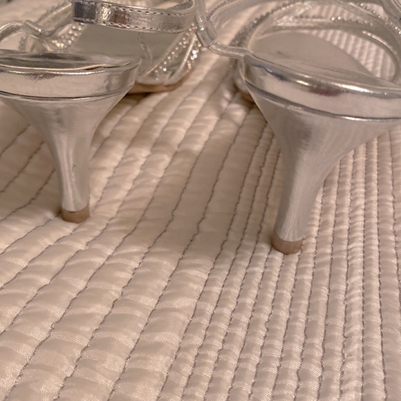 Strappy Sandals-Size 8.5 - Picture 7 of 7